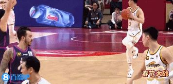 png电子😑咋回事儿这是！赵继伟开场3分钟 连续3次失误&反抢犯规被换下