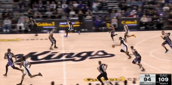 png电子网站菜鸟丨卡斯尔17中10空砍25分 菲利波夫斯基17+5 埃迪8分13板3帽