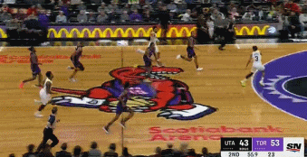 png电子网站菜鸟丨卡斯尔17中10空砍25分 菲利波夫斯基17+5 埃迪8分13板3帽