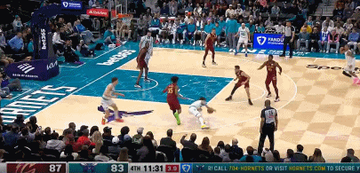 png电子网站菜鸟丨卡斯尔17中10空砍25分 菲利波夫斯基17+5 埃迪8分13板3帽