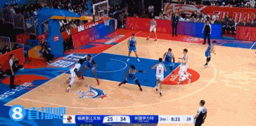 png电子平台😎熟悉的感觉！哈雷尔篮下连续抢板双手暴扣&抱怨被警告