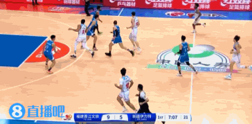 png电子网站💥突然下雨了！赵睿三记&齐麟一记两人连中4记三分球打停福建