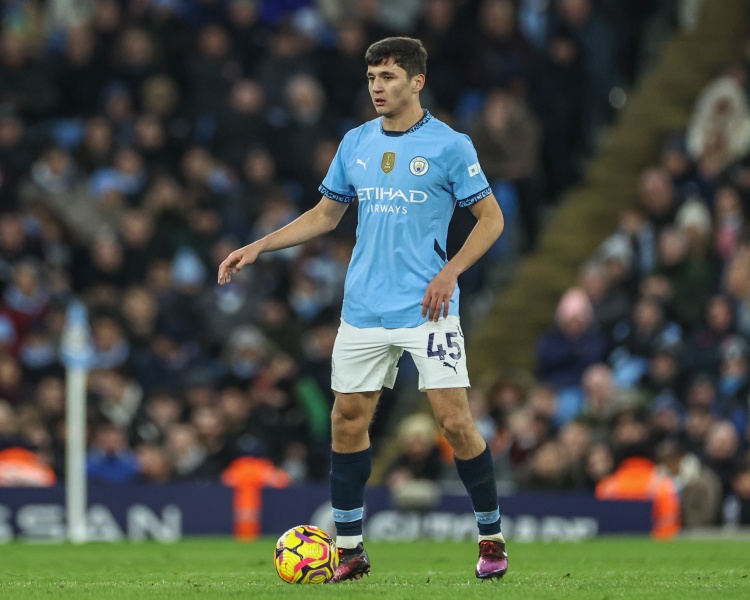 png电子暴涨近3倍💥21岁胡桑诺夫最新身价3500万欧，身价为亚洲第4高