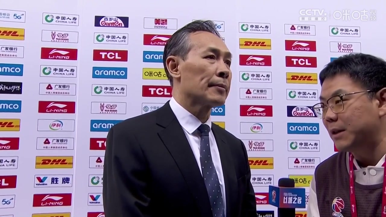 png电子网站许利民：大家都顶着巨大的压力 很满意本场队员的专注度