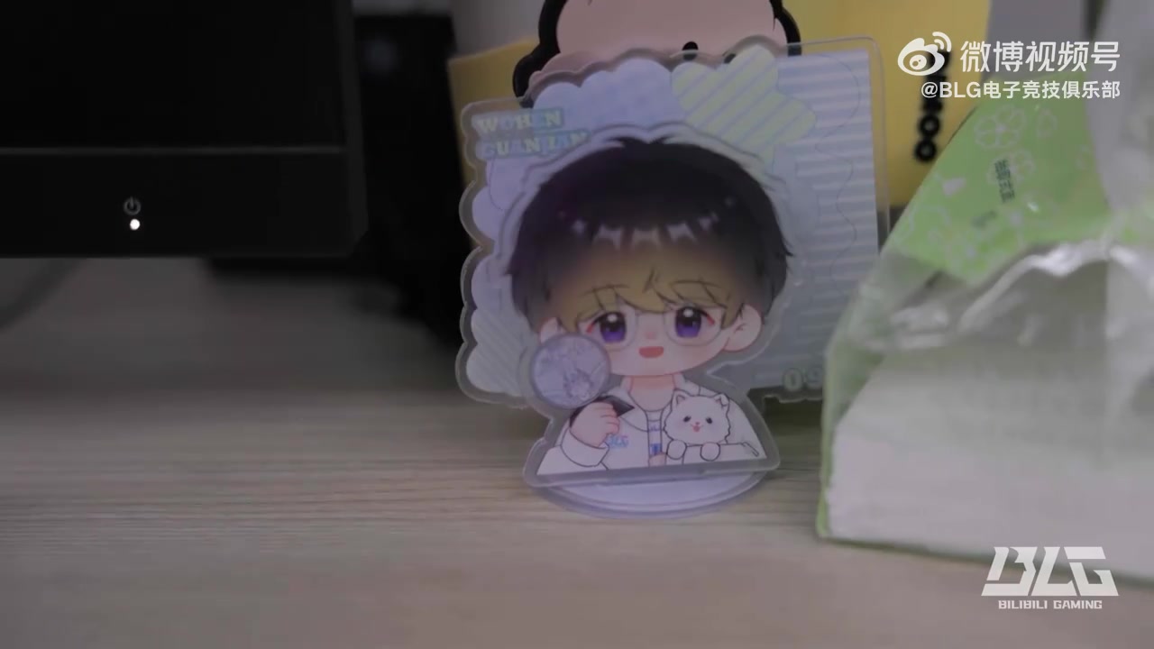 png电子官网BLG发布赛场Vlog《CHEERS》：搞笑Bin哥拍摄半天才发现是照片模式