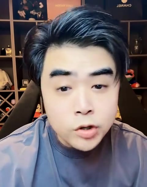 png电子官网火力全开！朱开回应Doinb：你休息的时间比我久啊，而且我休息的时候我不出国啊